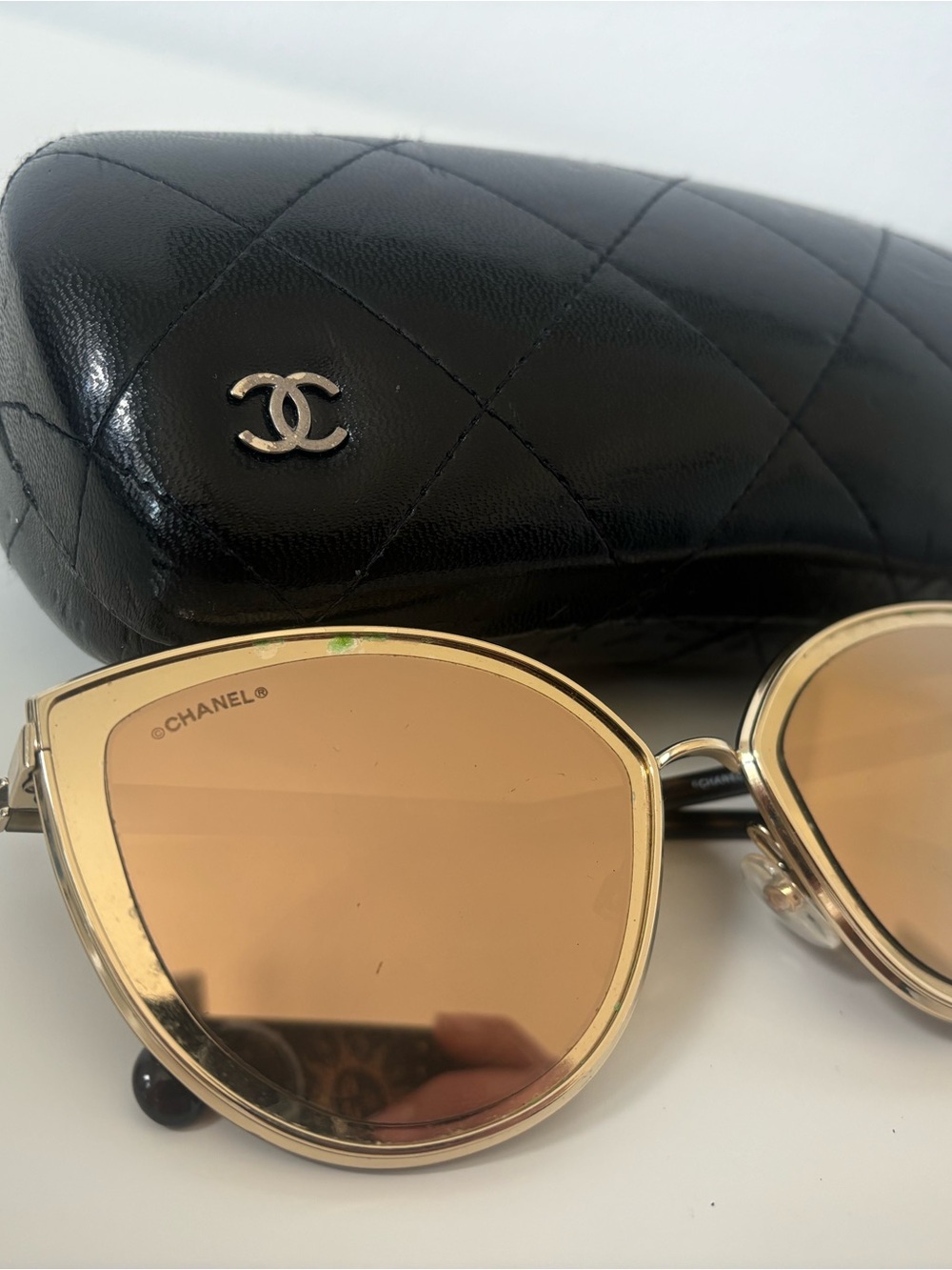 CHANEL Gold Frame Sunglasses with Brown Lenses and Black Quilted Case - Picture 2 of 6